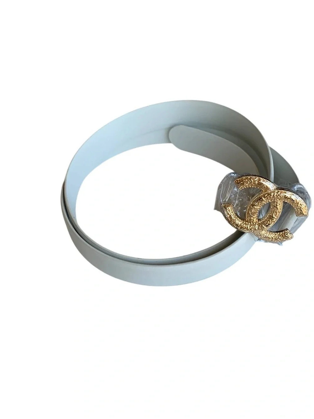 🤍 White Leather Belt with Gold-Tone logo Buckle 🤍